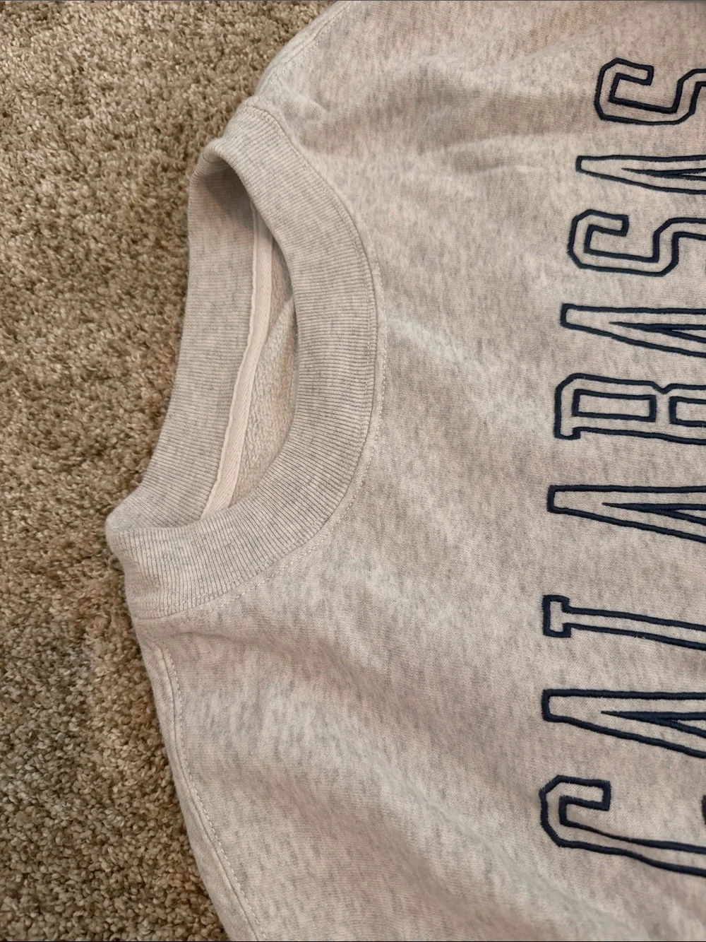 Abercrombie Calabasas California Grey Graphic Sweatshirt waist length